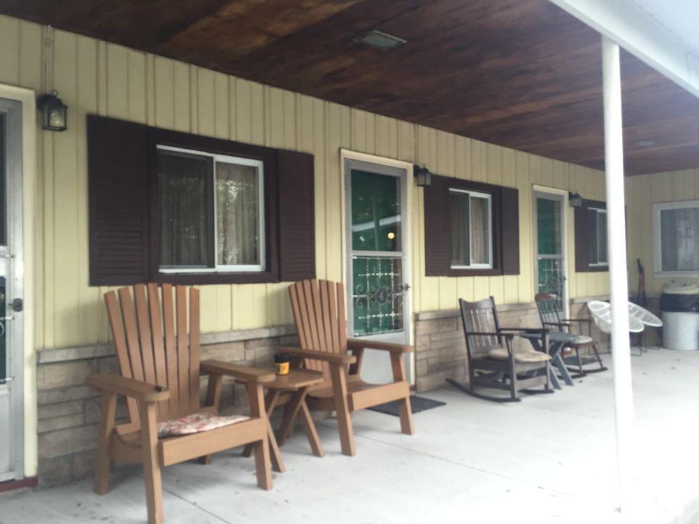 Twin Peaks Motel Napanee Dış mekan fotoğraf